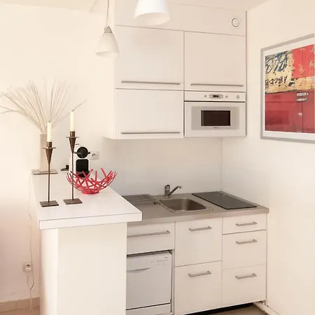 Village Naturiste Hermes 公寓